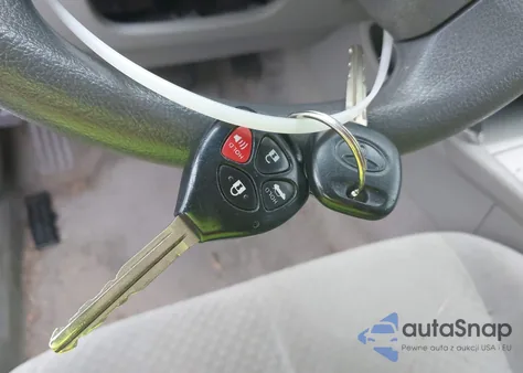 2009 Toyota Camry Le z USA, uszkodzony, nr VIN 4T1BE46K99U264183